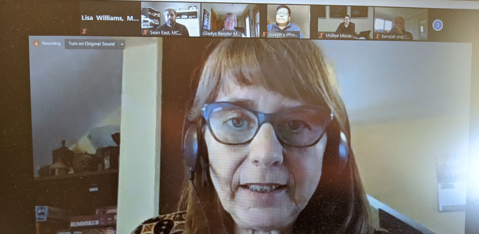 Arli Klassen on zoom